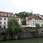 Above Ljubljanica River Апартаменти *