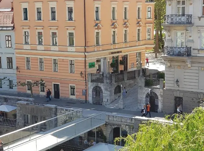 Above Ljubljanica River Apartment