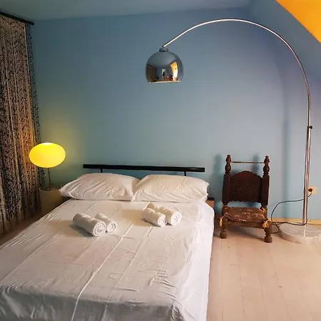 Above Ljubljanica River Apartamento Liubliana