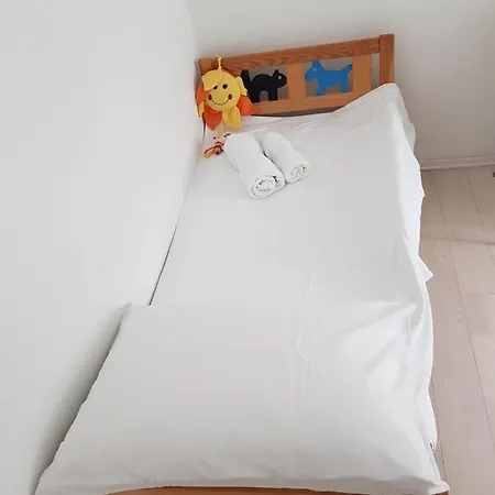 Above Ljubljanica River Apartamento